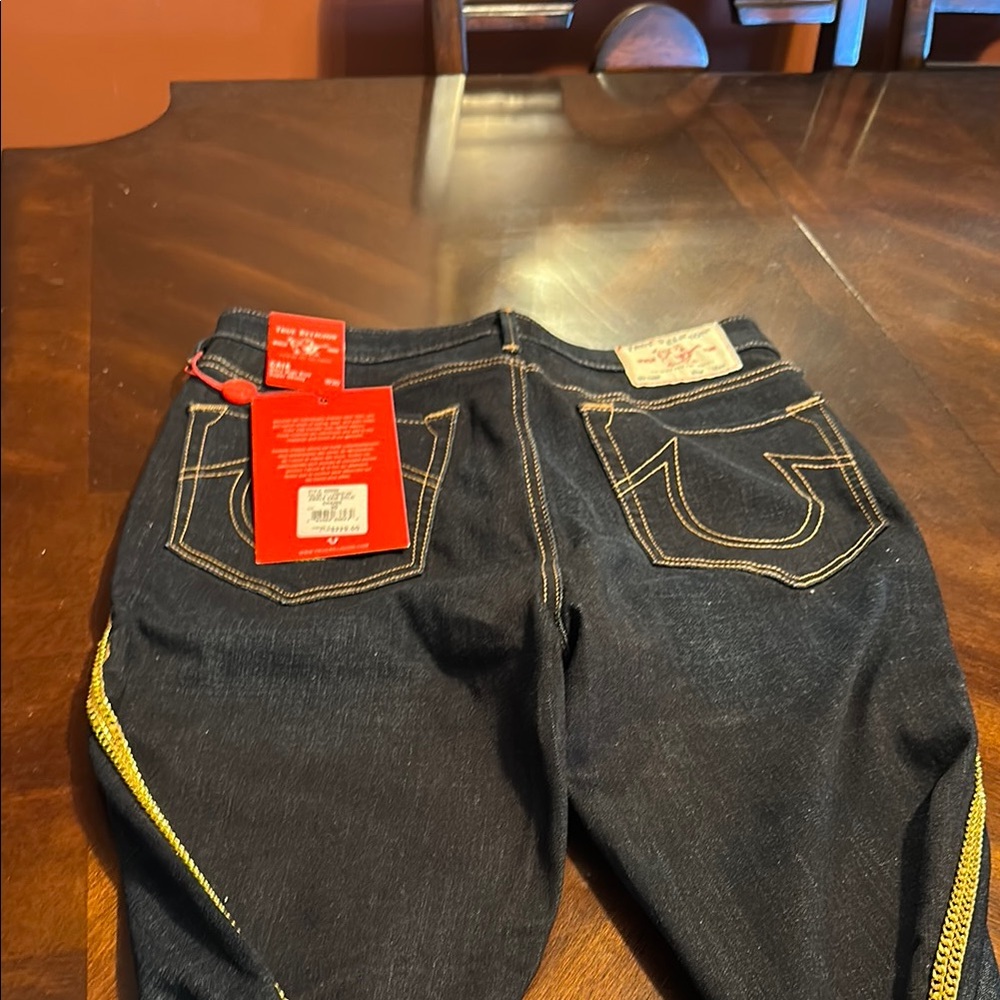 True Religion Black Straight Leg Jeans with Signature Stitching - Picture 1 of 4